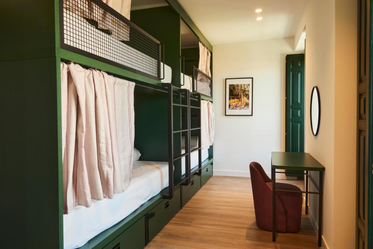 Hostal Latroupe Prado Madrid